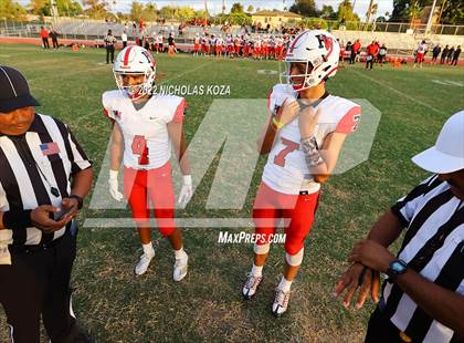Thumbnail 2 in Harvard-Westlake vs. Venice photogallery.