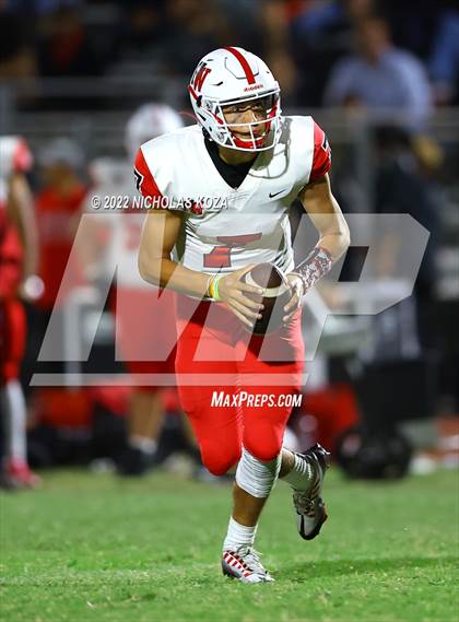 Thumbnail 3 in Harvard-Westlake vs. Venice photogallery.