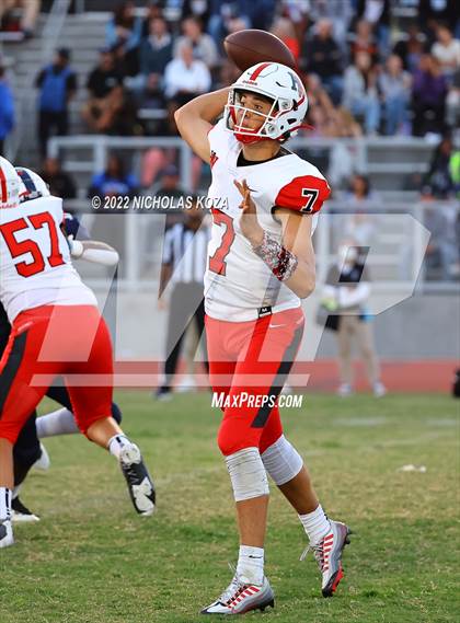 Thumbnail 1 in Harvard-Westlake vs. Venice photogallery.