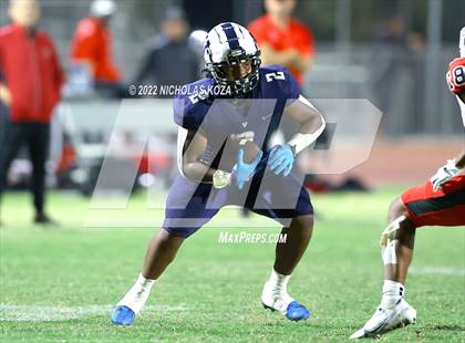 Thumbnail 1 in Harvard-Westlake vs. Venice photogallery.
