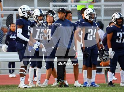 Thumbnail 1 in Harvard-Westlake vs. Venice photogallery.