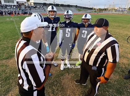 Thumbnail 2 in Harvard-Westlake vs. Venice photogallery.