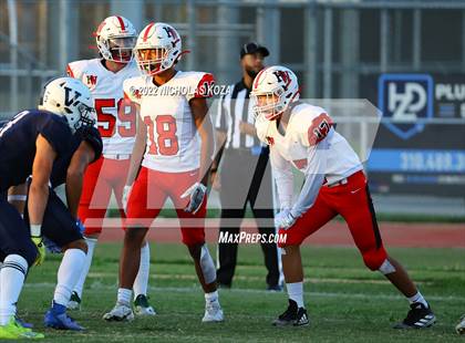 Thumbnail 3 in Harvard-Westlake vs. Venice photogallery.