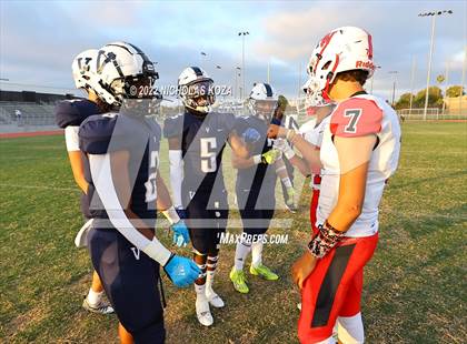 Thumbnail 3 in Harvard-Westlake vs. Venice photogallery.