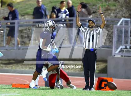 Thumbnail 2 in Harvard-Westlake vs. Venice photogallery.
