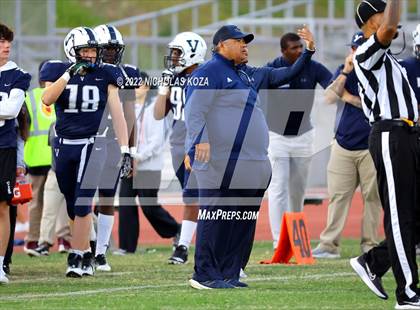 Thumbnail 1 in Harvard-Westlake vs. Venice photogallery.