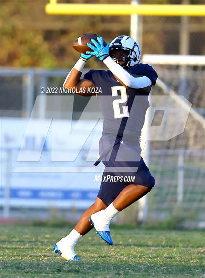 Thumbnail 1 in Harvard-Westlake vs. Venice photogallery.