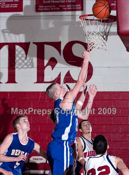 Thumbnail 3 in Berean Christian @ Washburn photogallery.