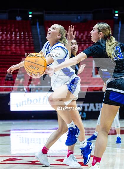 Thumbnail 2 in Bingham vs Fremont (UHSAA 6A Quarterfinal) photogallery.