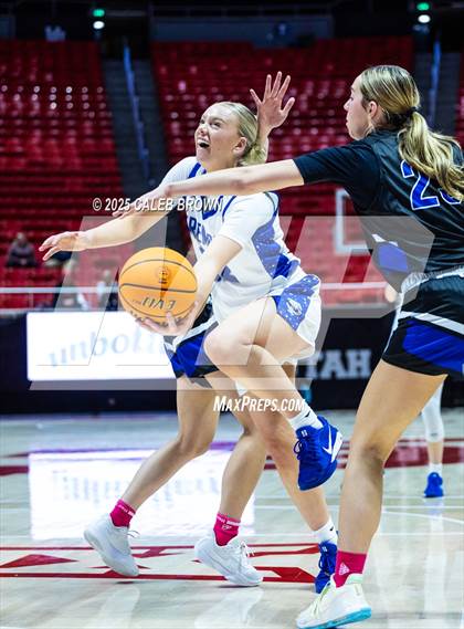 Thumbnail 3 in Bingham vs Fremont (UHSAA 6A Quarterfinal) photogallery.