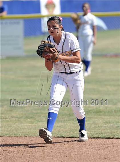 Thumbnail 2 in St. Joseph @ Bishop Amat photogallery.