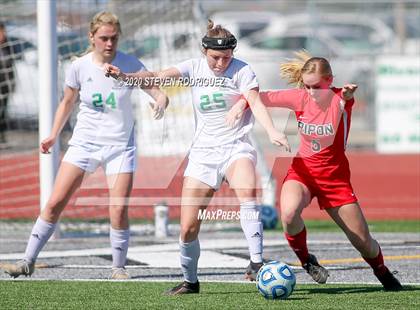 Thumbnail 2 in Ripon vs. El Camino (CIF SJS D4 Final) photogallery.