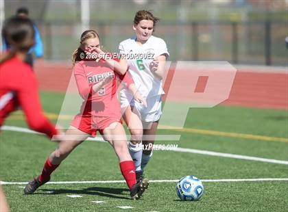 Thumbnail 2 in Ripon vs. El Camino (CIF SJS D4 Final) photogallery.