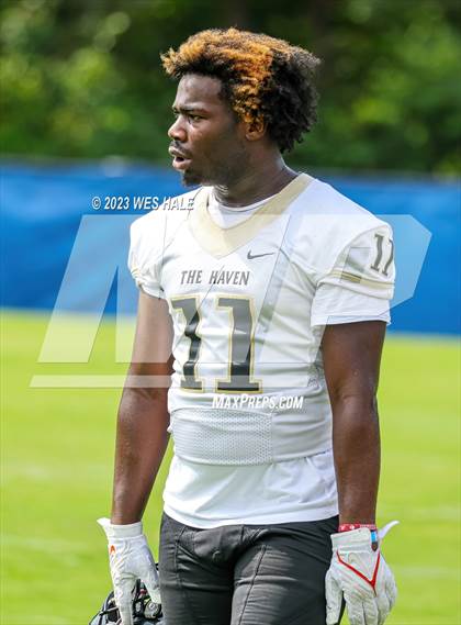 Thumbnail 3 in Whitehaven vs Desoto Central (U of Memphis 7v7) photogallery.