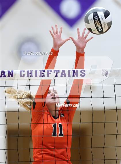Thumbnail 3 in Wheelersburg vs. Adena (OHSAA D3 Regional) photogallery.