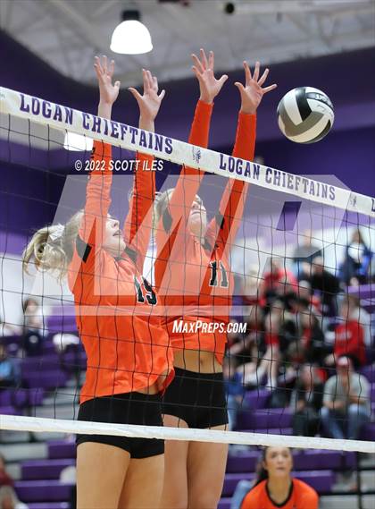 Thumbnail 3 in Wheelersburg vs. Adena (OHSAA D3 Regional) photogallery.
