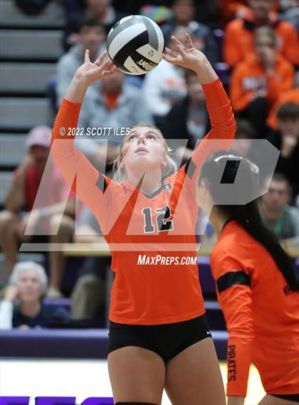 Thumbnail 2 in Wheelersburg vs. Adena (OHSAA D3 Regional) photogallery.