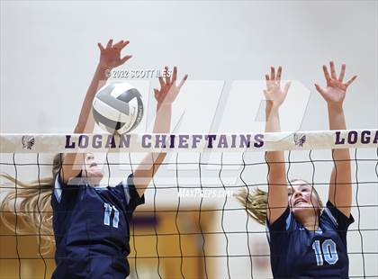 Thumbnail 1 in Wheelersburg vs. Adena (OHSAA D3 Regional) photogallery.