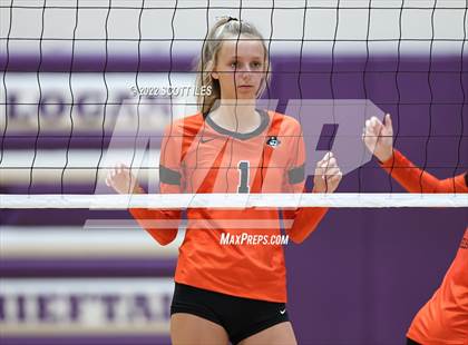 Thumbnail 3 in Wheelersburg vs. Adena (OHSAA D3 Regional) photogallery.