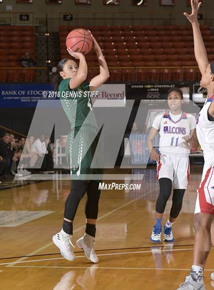Thumbnail 3 in River Valley vs. Christian Brothers (CIF SJS D3 Final) photogallery.