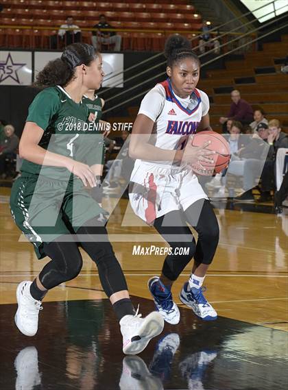 Thumbnail 2 in River Valley vs. Christian Brothers (CIF SJS D3 Final) photogallery.
