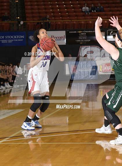 Thumbnail 2 in River Valley vs. Christian Brothers (CIF SJS D3 Final) photogallery.