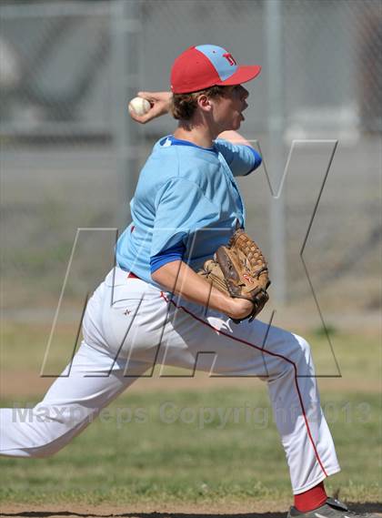 Thumbnail 1 in Lutheran @ Mira Loma photogallery.