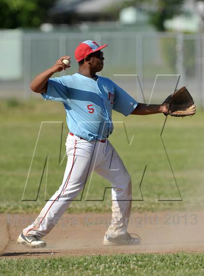 Thumbnail 3 in Lutheran @ Mira Loma photogallery.