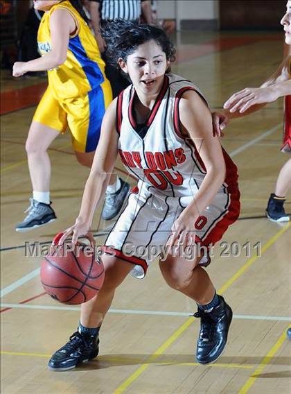 Thumbnail 2 in Verdugo Hills vs. Holy Martyrs Armenian (Poly Tournament) photogallery.