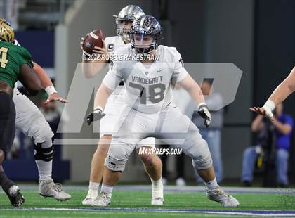 Thumbnail 3 in Vandegrift vs. DeSoto (UIL 6A Division II Final) photogallery.