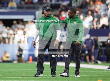Thumbnail 2 in Vandegrift vs. DeSoto (UIL 6A Division II Final) photogallery.