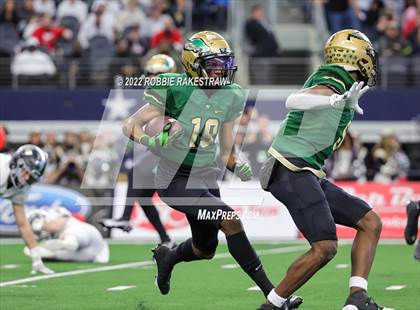 Thumbnail 3 in Vandegrift vs. DeSoto (UIL 6A Division II Final) photogallery.
