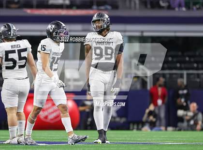 Thumbnail 2 in Vandegrift vs. DeSoto (UIL 6A Division II Final) photogallery.