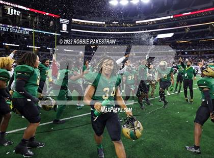 Thumbnail 3 in Vandegrift vs. DeSoto (UIL 6A Division II Final) photogallery.
