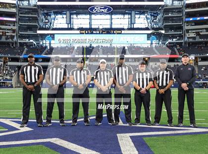 Thumbnail 1 in Vandegrift vs. DeSoto (UIL 6A Division II Final) photogallery.