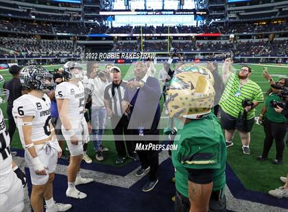 Thumbnail 3 in Vandegrift vs. DeSoto (UIL 6A Division II Final) photogallery.