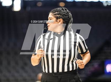 Thumbnail 1 in Montgomery @ Oakland (CIF State Division 5 Final) photogallery.