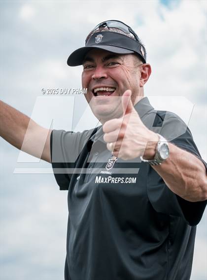 Thumbnail 3 in JV: Servite @ JSerra photogallery.