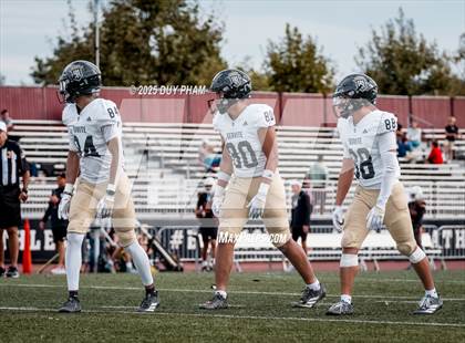 Thumbnail 1 in JV: Servite @ JSerra photogallery.