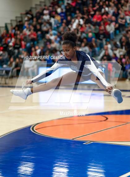 Thumbnail 3 in Patriot vs Potomac Senior (VHSL Class 6 Region B Finals) photogallery.