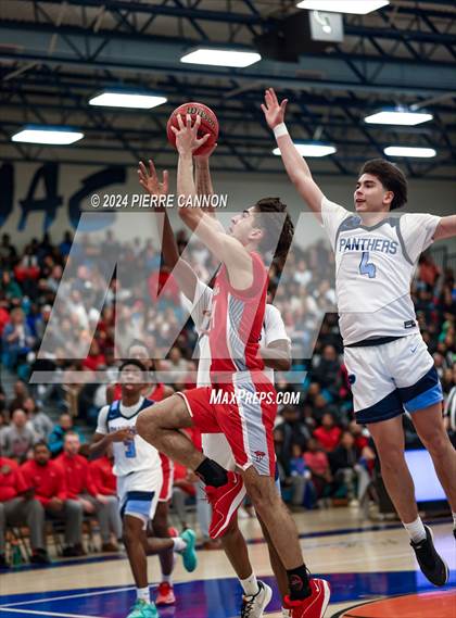 Thumbnail 3 in Patriot vs Potomac Senior (VHSL Class 6 Region B Finals) photogallery.