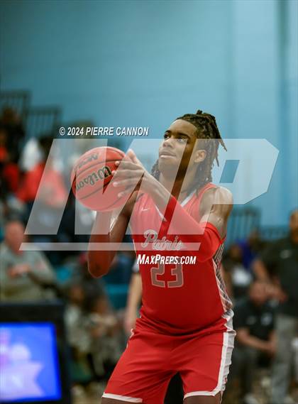 Thumbnail 2 in Patriot vs Potomac Senior (VHSL Class 6 Region B Finals) photogallery.