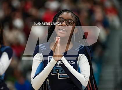 Thumbnail 3 in Patriot vs Potomac Senior (VHSL Class 6 Region B Finals) photogallery.