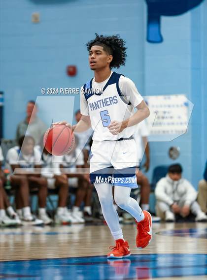 Thumbnail 3 in Patriot vs Potomac Senior (VHSL Class 6 Region B Finals) photogallery.