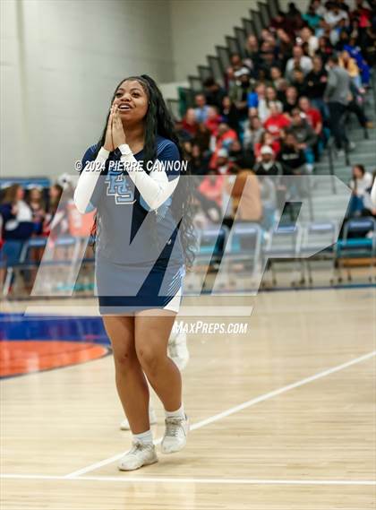 Thumbnail 1 in Patriot vs Potomac Senior (VHSL Class 6 Region B Finals) photogallery.