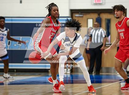 Thumbnail 2 in Patriot vs Potomac Senior (VHSL Class 6 Region B Finals) photogallery.