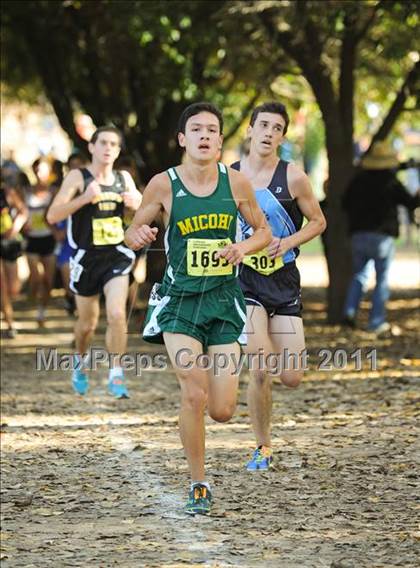 Thumbnail 1 in CIF State Cross Country Championships (Boys Division II) photogallery.