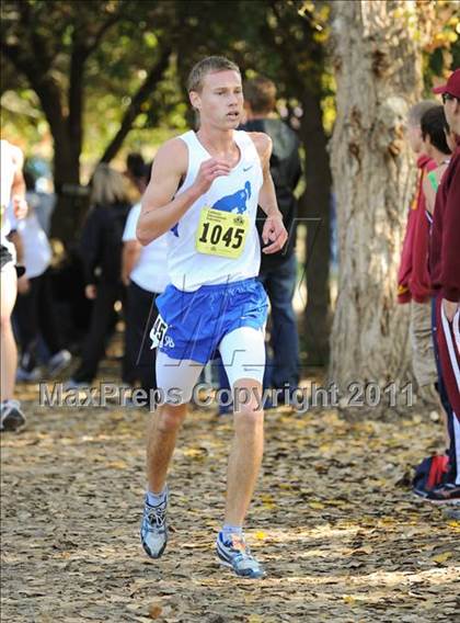 Thumbnail 2 in CIF State Cross Country Championships (Boys Division II) photogallery.