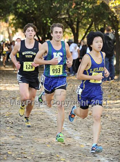 Thumbnail 2 in CIF State Cross Country Championships (Boys Division II) photogallery.