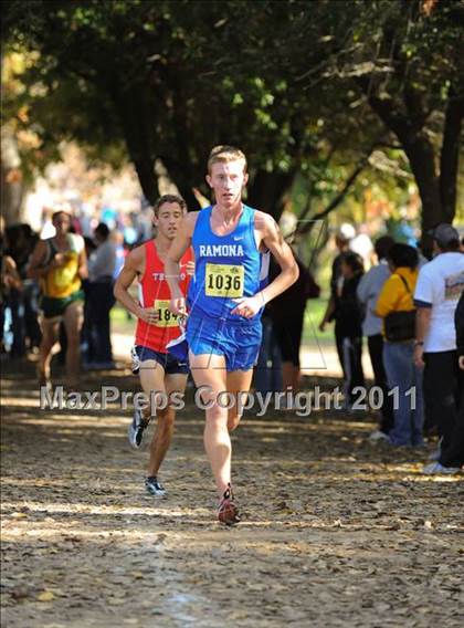 Thumbnail 2 in CIF State Cross Country Championships (Boys Division II) photogallery.